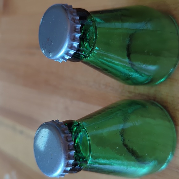 Shot glasses, set of two vintage green bottle top shot glasses - Picture 4 of 5
